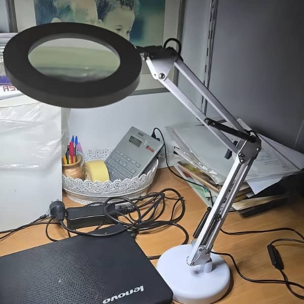 Avis client Lampe loupe sur pied x10